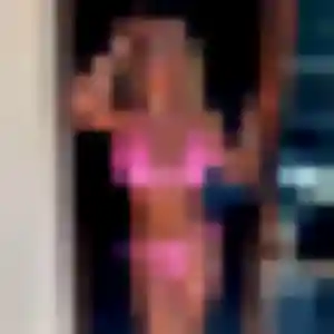 Tessa de Aubière, 19 ans - rencontre coquine en toute liberté