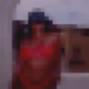 Urielle, femme de 37 ans propose rencontre coquine à Bandraboua