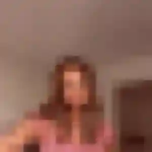 Laure, 23 ans, connectée à Bayeux pour un rencontre coquine