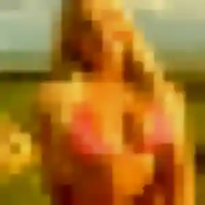 Lina, 25 ans, dispo pour rencontre coquine à Biganos