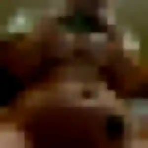 Valerie, 35 ans, en ligne à Blanquefort pour une rencontre coquine