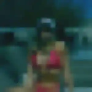 Découvre Marie-Helene, 24 ans à Bourg-la-Reine en privé