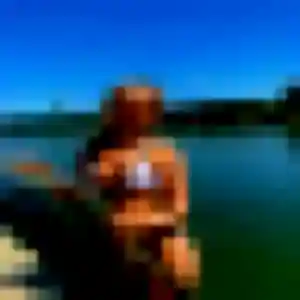 Brune de Bourges, 23 ans - rencontre coquine discret