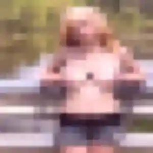 Faustine, 21 ans, en ligne à Bressuire pour une rencontre coquine