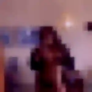 Nadine de Bron, 37 ans - rencontre coquine en toute liberté