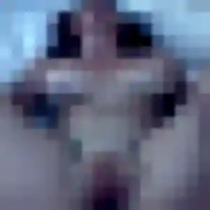 Hilary, 24 ans, disponible à Caluire-et-Cuire pour un rencontre coquine