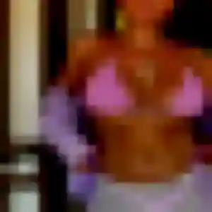 Photo exclusive de Lily, 20 ans à Caudebec-lès-Elbeuf - plan discret