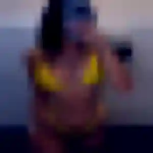 Jade, 40 ans, dispo pour rencontre coquine à Cessy