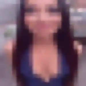 Kelly (20 ans) à Ceyrat propose un rencontre coquine maintenant