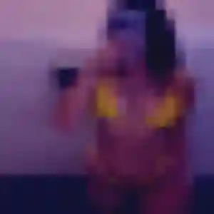 Rania, fille de 27 ans cherche rencontre coquine à Charbonnières-les-Bains