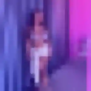 Photo de Yvonne à Cilaos (20 ans) - rencontre coquine sans inscription