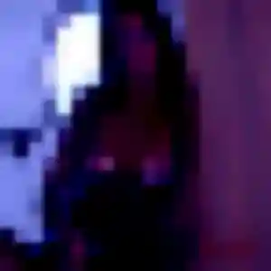 Adeline, fille de 27 ans veut rencontre coquine à Crosne