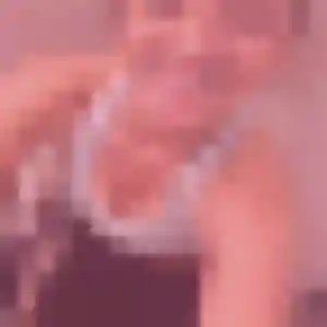 Rejoins Cyrielle, 20 ans à Évian-les-Bains gratuitement