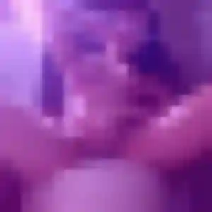 Augustine, 26 ans, connectée à Fenain pour un rencontre coquine