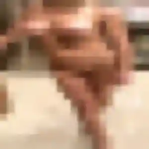Muriel, 25 ans, dispo pour rencontre coquine à Fontenay-aux-Roses
