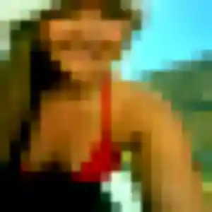 Anais, 28 ans, en ligne à Grans pour un rencontre coquine