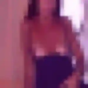 Photo de Hajar à Guînes (40 ans) - rencontre coquine discret