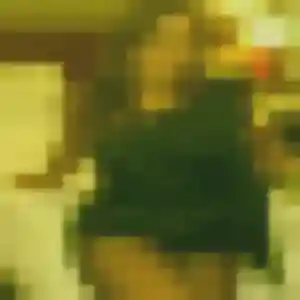 Photo de Benedicte à Hénin-Beaumont (21 ans) - rencontre coquine anonyme