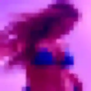Belle Elena, 24 ans à La Mulatière - voir sa photo