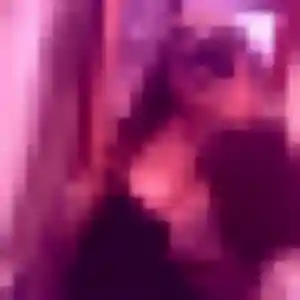 Photo de Caroline à La Ville-aux-Dames (42 ans) - rencontre coquine anonyme