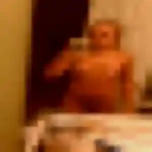 Charmante Ulrike, 41 ans à Lardy - la contacter