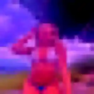 Contacte Irina, 21 ans à Lavaur en privé