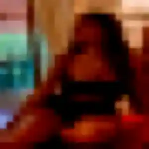 Faustine, 38 ans, disponible à Le Moule pour un rencontre coquine