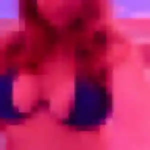 Flore de Liffré, 21 ans - rencontre coquine discret