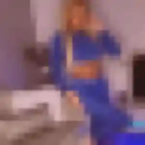 Anne-Charlotte, 26 ans, en ligne à Longueau pour un rencontre coquine
