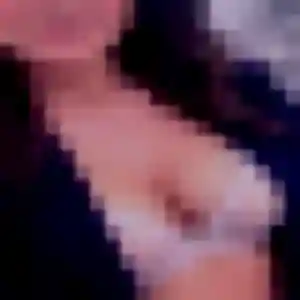 Laura, 25 ans, disponible à Lorient pour une rencontre coquine
