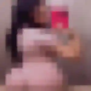 Amira, 23 ans, dispo pour rencontre coquine à Lormont
