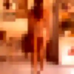 Blanche, 24 ans, en ligne à Maule pour une rencontre coquine