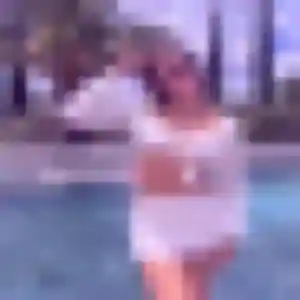 Photo de Erika à Mehun-sur-Yèvre (25 ans) - rencontre coquine anonyme