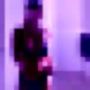Rencontre Delia, 20 ans à Merville en privé