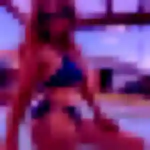 Photo sexy de Claire, 19 ans à Mios - plan discret