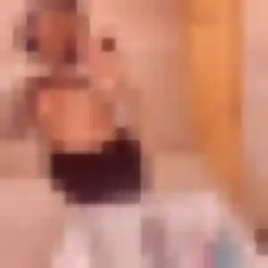 Yasmine, 40 ans, connectée à Mûrs-Erigné pour une rencontre coquine