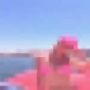 Brune, 19 ans, dispo pour rencontre coquine à Petit-Canal