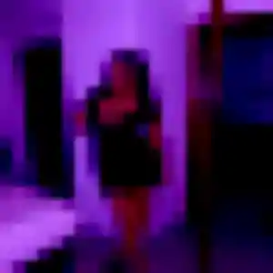 Photo de Bernadette à Peymeinade (27 ans) - rencontre coquine discret