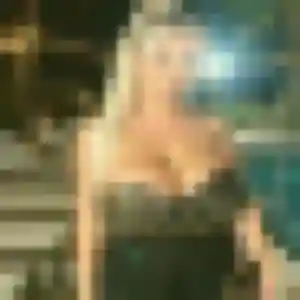 Berenice, 31 ans, connectée à Puteaux pour une rencontre coquine
