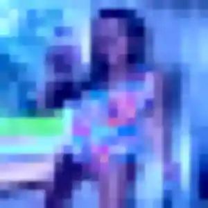Rejoins Renee, 22 ans à Ramonville-Saint-Agne en privé