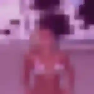 Rejoins Martine, 30 ans à Rivesaltes gratuitement