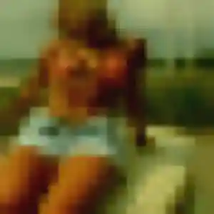 Découvre Celeste, 32 ans à Romans-sur-Isère en privé