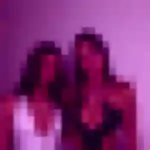 Bettina, 26 ans, connectée à Saint-Jean-d'Angély pour une rencontre coquine