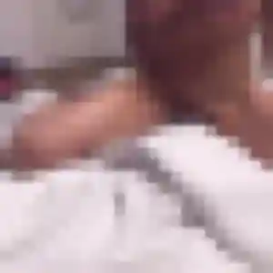 Sarah, 33 ans, en ligne à Saint-Jean-de-Luz pour une rencontre coquine