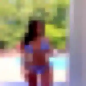 Contacte Capucine, 33 ans à Saint-Renan en privé