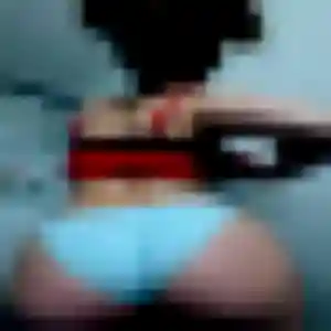 Photo de Faustine à Sainte-Anne (23 ans) - rencontre coquine gratuit