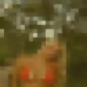 Belle Valentina, 19 ans à Uzès - la contacter