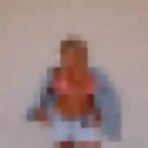 Photo de Adelaide à Vétraz-Monthoux (43 ans) - rencontre coquine gratuit