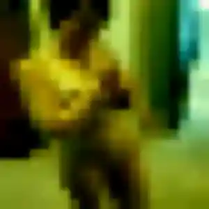 Photo sexy de Vicky, 25 ans à Ville-d'Avray - plan discret