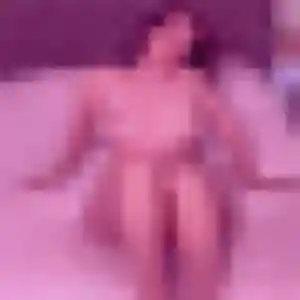Estee, 22 ans, en ligne à Villeneuve-lès-Maguelone pour une rencontre coquine